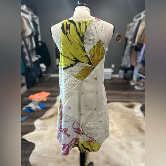LeifNotes Anthro Dress 4 Guarri White Shift Silk Blend Floral Patchwork Asym - Picture 4 of 6